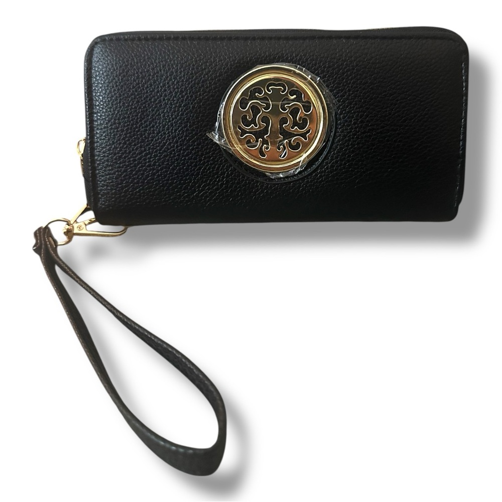 Elegant Black Leather Wristlet with Double Zippers & Gold Accent New - Picture 14 of 15